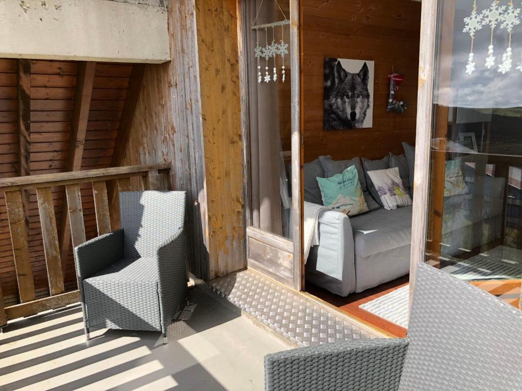 Lama-Gîte-des-Puys T3 Lamado vue époustouflante sud avec grande terrasse Super-Besse Extérieur photo